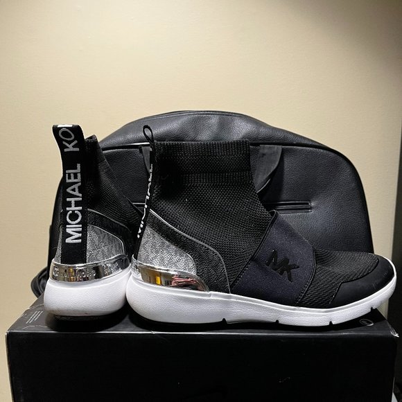 MK MICHAEL KORS Women's Skyler Wedge Bootie Sock Sneakers Black Size 9 - Picture 1 of 4